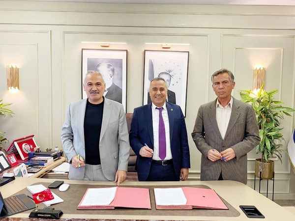 Başkan Coşar Duyurdu: Zeynel Deniz Anadolu İmam Hatip Lisesi İçin Protokol İmzalandı!