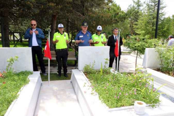 Yozgat şehitliğinde hüzünlü bayram arifesi