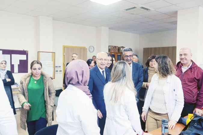 Yenimahalle Belediye Başkanı Şehit Volkan Canöz Anadolu Lisesi'ne Öğretmenler Günü Ziyareti