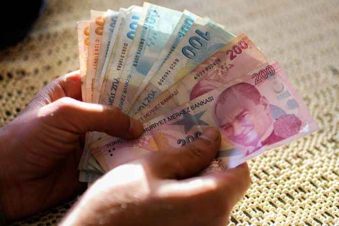 Emekliler Heyecanlandı: 7500 TL ve Üstü Maaş Alıyorsanız Sizi de Kapsıyor!