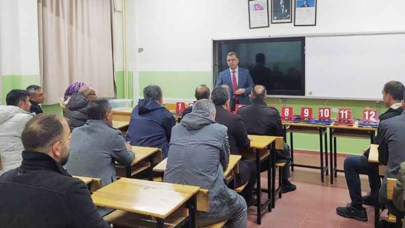 Yozgat'ta Ehliyet Sınavlarına Hazırlık: Sınav Öncesi Öğretmenlerle Toplantı Yapıldı