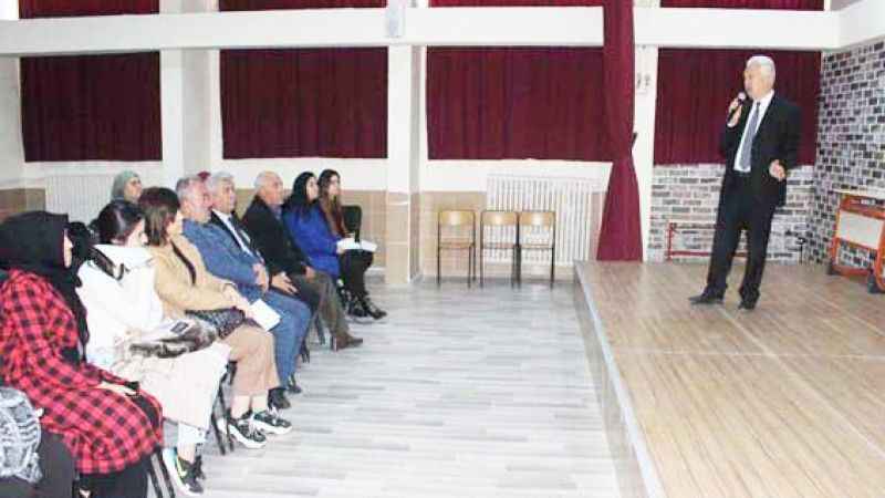 Yozgat’ın Çandır İlçesinde KOSGEB Aracılığıyla Kadın Girişimciler İçin Seminer Düzenlendi!