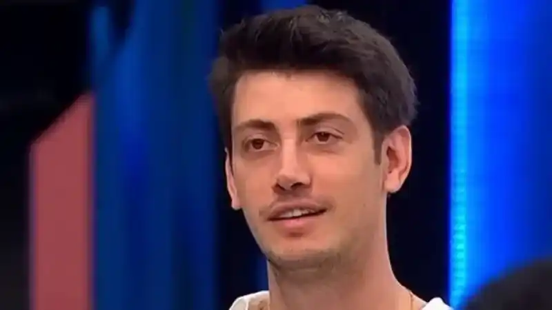 MasterChef Programı İle Tanınan Alican Sabunsoy Kimdir? 2019 Yılında Programa Damgasını Vurmuştu!
