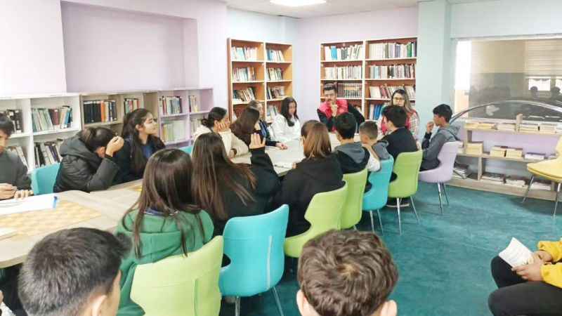Sorgun Gençlik Merkezi Öncülüğünde: Türk Telekom Anadolu Lisesi'nde Edebiyat Rüzgarı Esti!