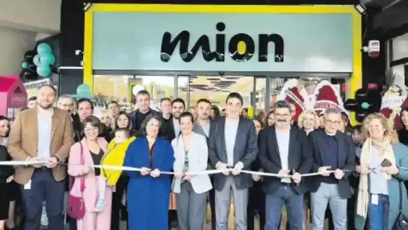 Migros Kozmetik Dünyasına Adım Attı: Mion Markası ile Kadın Güzellik Ürünleri Satışa Sunuluyor!