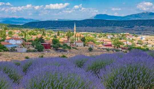 Isparta'nın Geçmişi: Konya İle Bağlantısı Nedir? Isparta'nın Nesi Meşhur, Tarihi Güzellikleri!