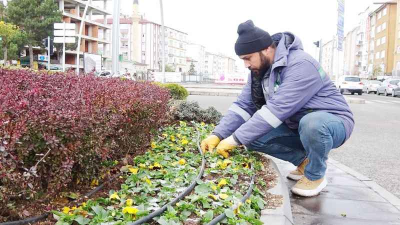 Yozgat Belediyesi Yılbaşı Öncesi Çevre Düzenlemelerini Hızlandırdı!