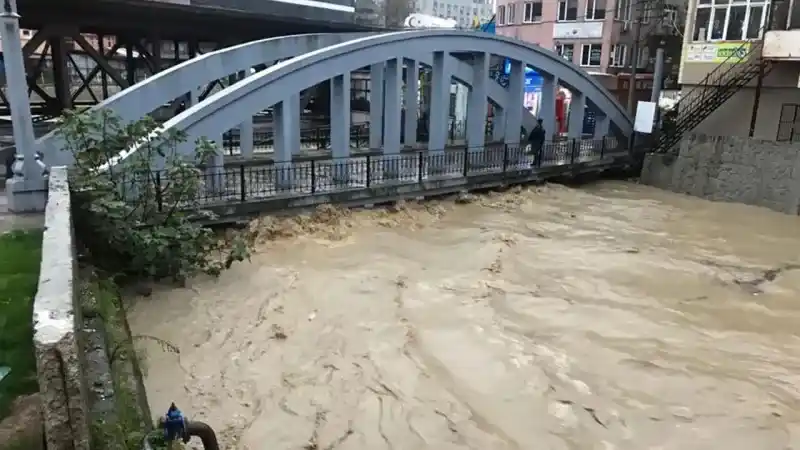 Zonguldak'ta Tehlike Çanları Çalıyor: Ankara Köprüsü İçin Yıkım Kararı Verildi mi?