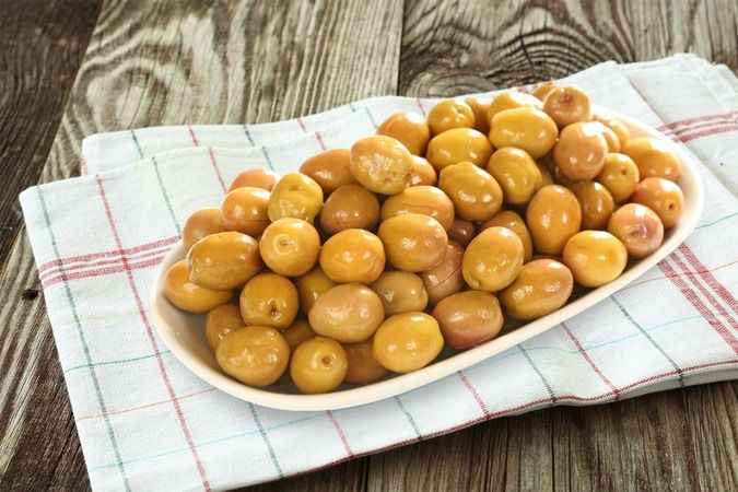 Taze ve Sert Zeytin Evde Nasıl Kurutulur? Zeytinlerin Yapısını Bozmadan Kurutun!
