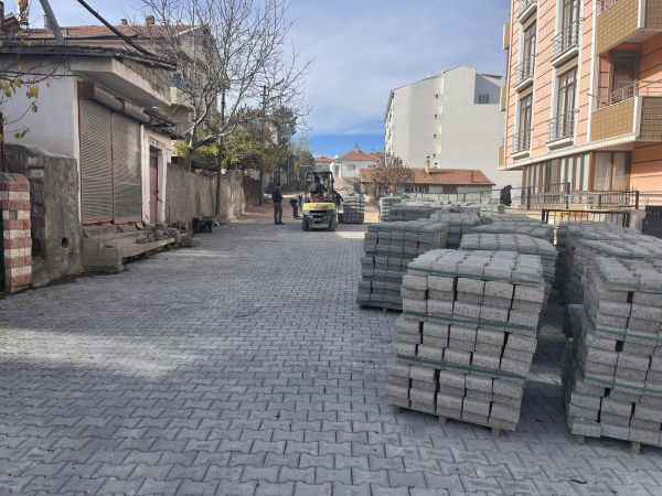 Sarıkaya Belediyesi Çalışıyor: Yeni Yol Projeleriyle Şehrin Altyapısı Güncelleniyor!