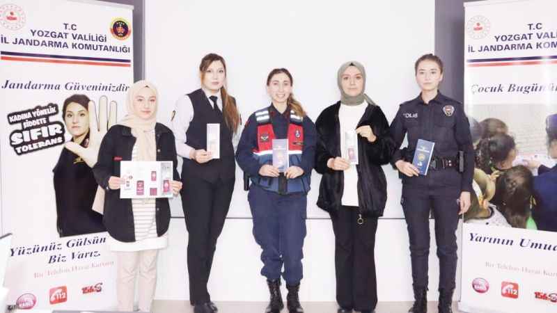 Akdağmadeni Kaymakamlığı Bilgilendirme Çalışmalarını Sürdürüyor: Aile Teması İle Farkındalık Sağlanıyor!