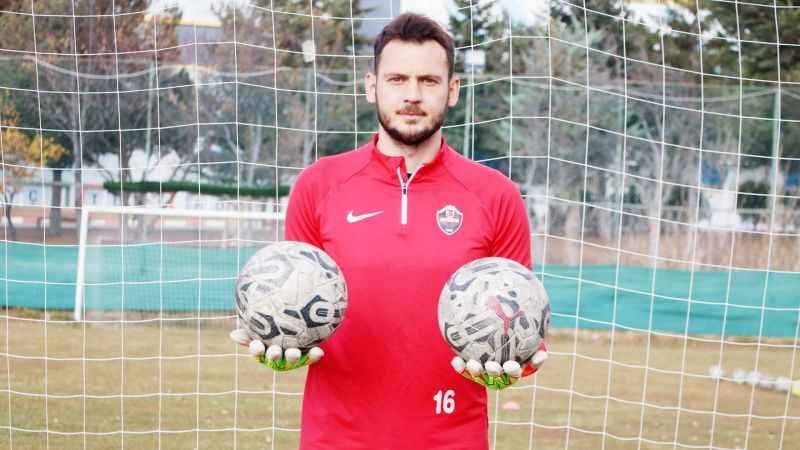 Yozgat Belediyesi Bozokspor'un Kalecisi Mücahit Atalay: "Uzun Süre Böyle Devam Edecek" (06/12/2023)