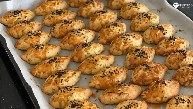 Dereotlu Poğaça: Yapması Basit, Yemesi Keyifli! Dereotlu Poğaça Tarifi ve Nasıl Yapılır Anlattık!
