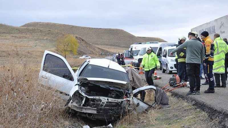 Yozgat Yerköy'de Trafik Kazası: 3 Kişi Hayatını Kaybetti, 3 Kişi Ağır Yaralı! (08/12/2023)