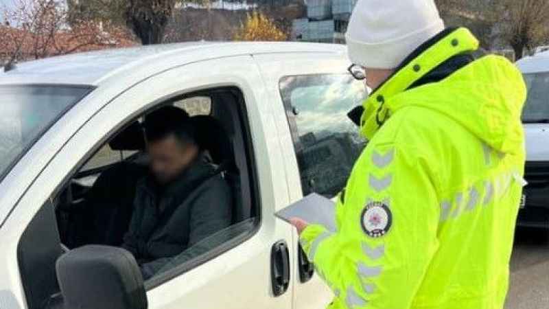 Yozgat Emniyeti'nden Sıkı Denetim: 23 Personelin Katılımıyla İhlallere Geçit Verilmedi! (08/12/2023)