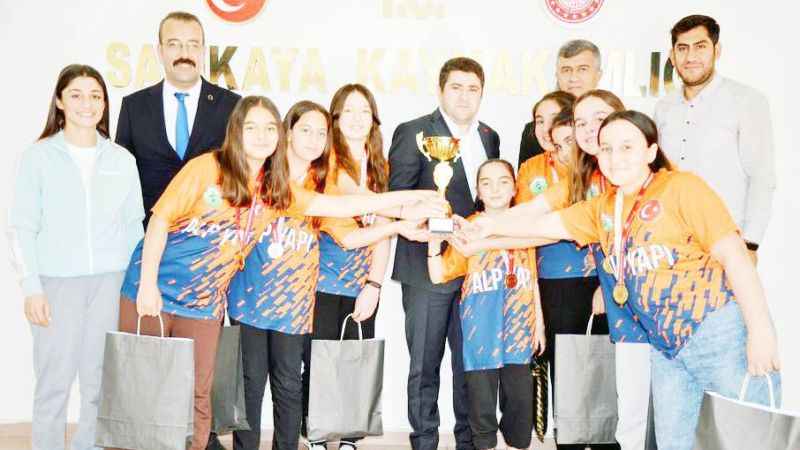 Yozgat İl Şampiyonu Açıklandı: Mehmet Akif Ersoy İmam Hatip Ortaokulu Kız Voleybol Takımını Tebrik Ederiz! (10/12/2023)