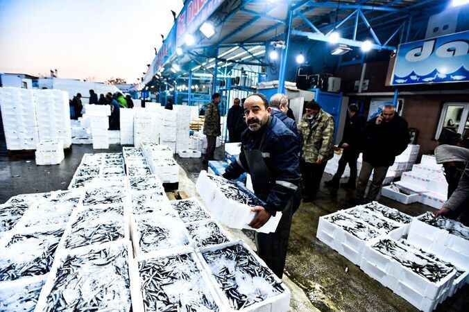 Mamak'ta 3. Hamsi Festivaline Yoğun Katılım: Vatandaşlar Hamsi Ekmeğin Lezzetine Doydu! (11/12/2023)
