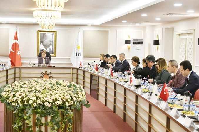 İYİ Parti'den Genel İdare Kurulu Toplantısından Sonra Açıklama: Seçim İçin Güçlü Hazırlık Yapılacak! (11/12/2023)