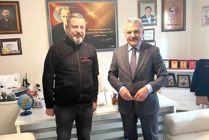 Yozgat Valisi Mehmet Ali Özkan'dan Çelikel Ailesine Taziye Ziyareti! (11/12/2023)