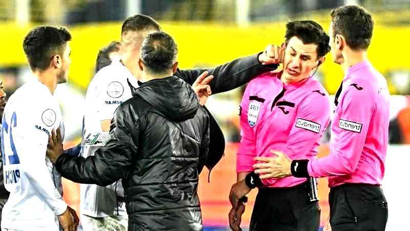 Faruk Koca Halil Umut Meler'e Neden Yumruk Attı? Ankaragücü Başkanı Faruk Koca Hakeme Neden Saldırdı? (12/12/2023)
