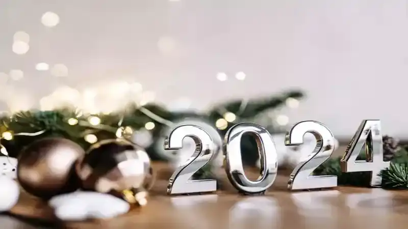 Yılbaşı Tatili İçin Biletler Tükeniyor: Uçakla Yurt Dışına Çıkacaklar Rezervasyonlarını Tamamlıyor! (12/12/2023)