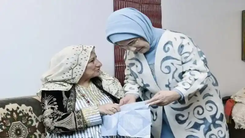 Emine Erdoğan Mazlumların Sesi Oldu: Filistin'te Zulüm Görenler İçin Konuştu! (13/12/2023)