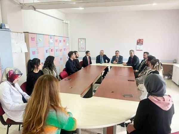 Yozgat’ta Eğitimde İşbirliği: Yozgat İl Milli Eğitim Müdürü Aydıncık'ta İlçe Yöneticileriyle Buluştu (13/12/2023)