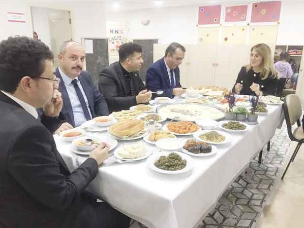 Yozgat Anaokulunda Yerli Malı Coşkusu Yaşandı! Birbirinden Güzel Yemekler Aynı Masada Yendi! (16/12/2023)