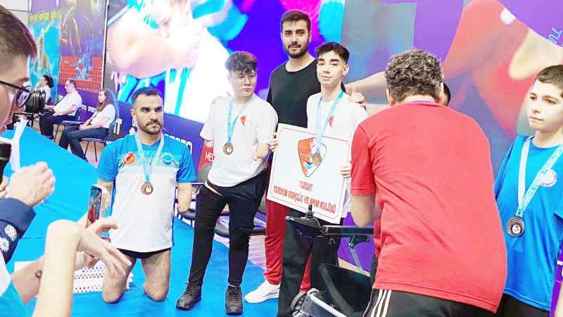 Yozgat’ın Paralimpik Yüzücüleri Ankara’da Parladı! (18/12/2023)