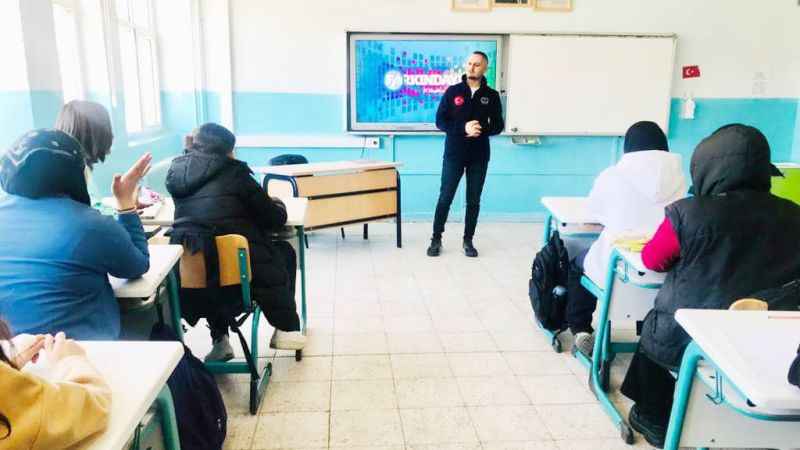 Yozgat’ta Öğrencilere İnternet Kullanımı ve Değerler Eğitimi Sunumu Yapıldı! (19/12/2023)