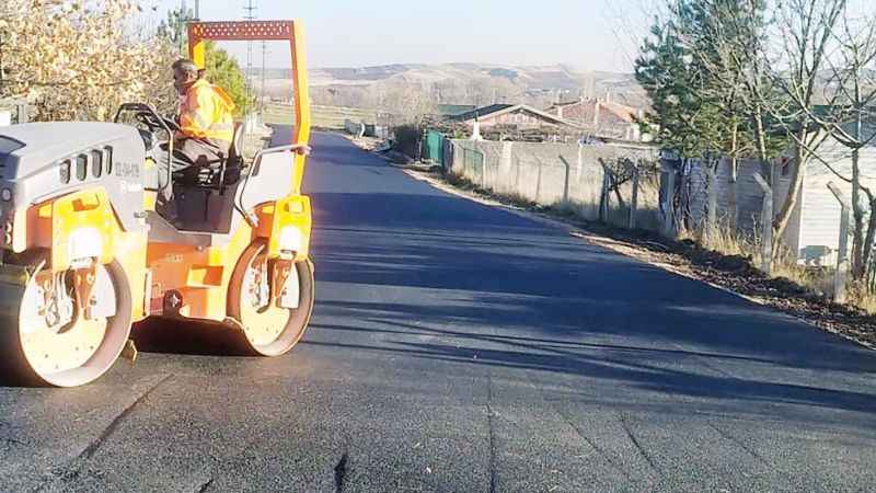 Pursaklar Belediyesi Mevsim Ayırt Etmeden Yol Yenileme Çalışmalarına Devam Ediyor! (20/12/2023)
