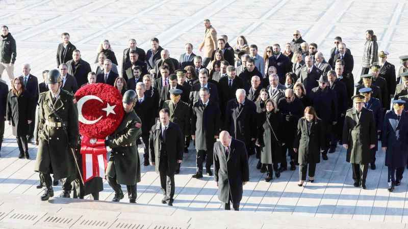 Milli Şef İsmet İnönü: Vefatının 50. yılında Anıtkabir'de Düzenlenen Törenle Anıldı!  (25/12/2023)