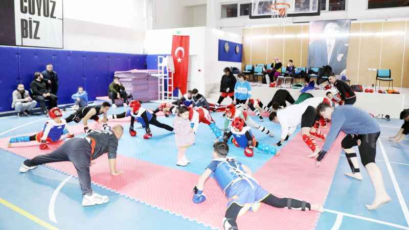 Çubuk’un Örnek Antrenörü: Gündüz Muhasebeci, Akşam Wushu Kung Fu Ustası!