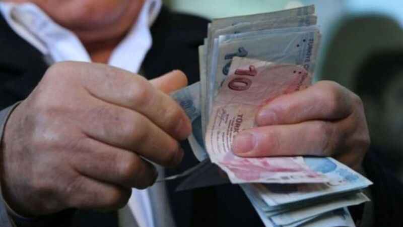 17 Milyon Emekliyi Kapsıyor: Aynı Anda Ek Ödeme, Maaş Zammı ve İkramiye Yolda! (26/12/2023)