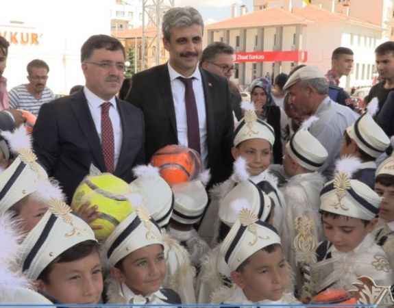 SÜNNET ŞÖLENİ YAPILDI