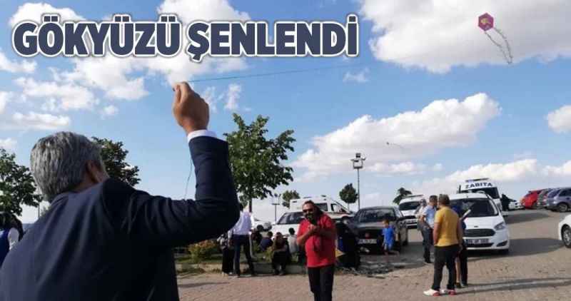 Gökyüzü Şenlendi