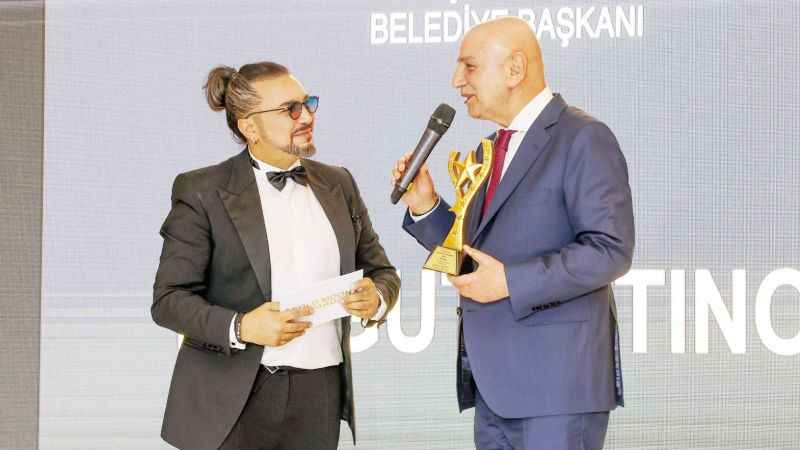 Keçiören Belediye Başkanı Turgut Altınok'a Ödül: Yılın Belediye Başkanı Seçildi!