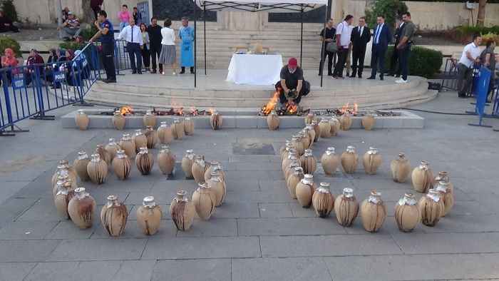 TARİF ETTİLER, YAPTILAR, İKRAM ETTİLER