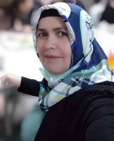 Akdağlı Narin: 5 Bine Yakın Şiirini Kitap Haline Getirdi!