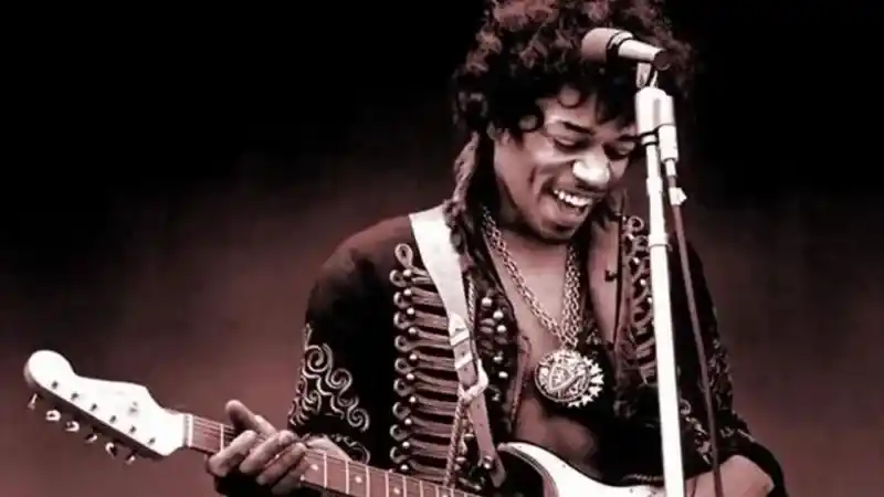 Jimi Hendrix Neden Öldü?