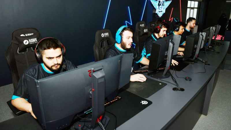 E-Spor'a büyük destek Bir çok oyuncunun buluşma merkezi oldu