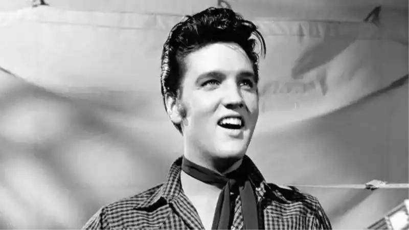 Elvis Presley kimdir? Elvis Presley neden öldü?