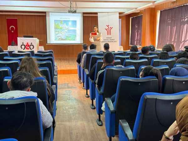 Etkili iletişimde öncelik kendi fikirlerimizdir