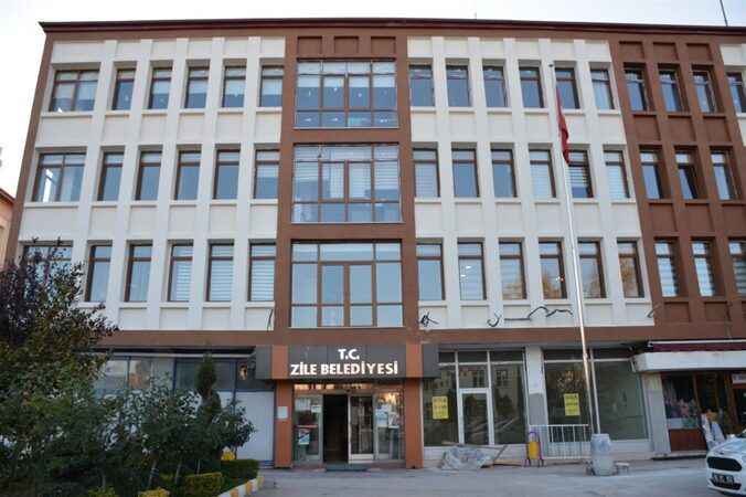 Zile Belediye Başkanlığı güneş elektrik santralinde kullanılmak üzere mal alacak