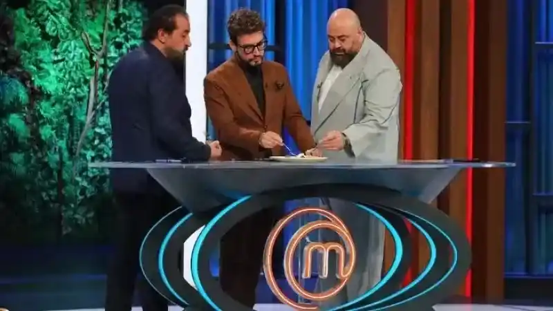 MasterChef All Star'da hangi isimler yarı finale kaldı? MasterChef elenen isim ve All Star'ın 4'üncüsü olan yarışmacı