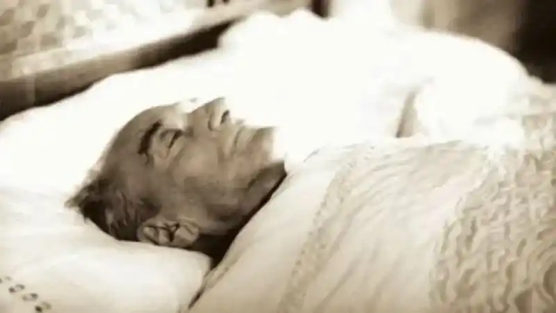 Atatürk Neden Öldü?