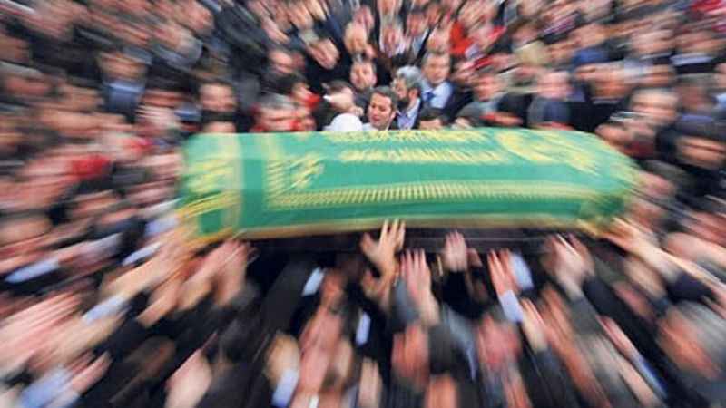 Yozgat Eğitim Camiasının Sevilen İsmi Esat Avşar'ın Ablası Güllü Yortan Hayatını Kaybetti
