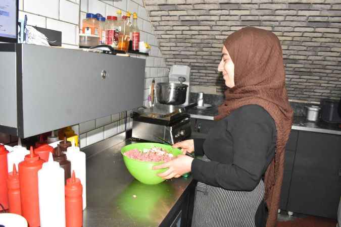 İtalyan Pizzası bakın Yozgat'ta nasıl yapılıyor? İşte o muhteşem gizemin tarifi...