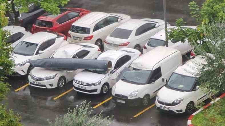Ankara’da Üzerine Savaş Uçağının Yakıt Tankı Düşen Otomobilin Ne Kadar Hasarı Oluştu?