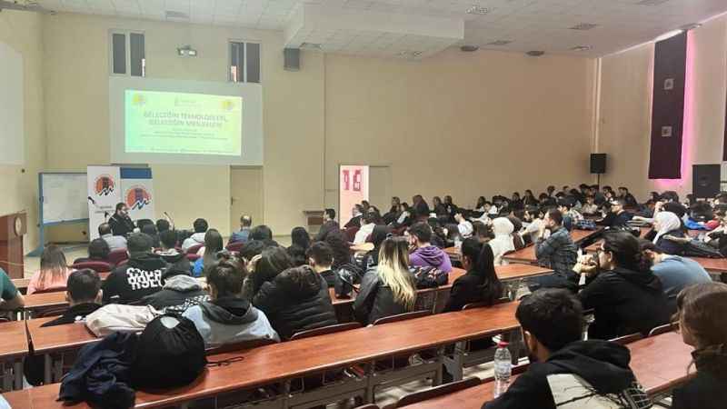 MEÜ'de Geleceğin Teknolojileri, Geleceğin meslekleri konferansı gerçekleşti